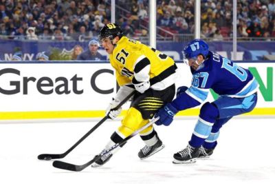 棕熊一年双向合同续签波伊特拉斯，NHL层面薪资85万美元
