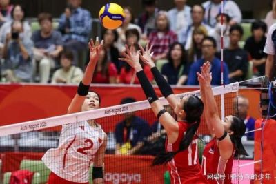 18扣5中！吴梦洁状态堪忧，女排亚运会首秀，第一重炮哑火