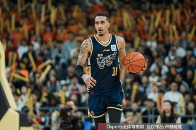 转投俄罗斯联赛！媒体人：库班火车头给奎因的是两年保障性合同