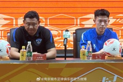 张晓峰：经历了一个比较困难的阶段，球队依旧很团结