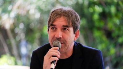 莱切总监：FIFA临时批准班达注册，我们俱乐部损失巨大