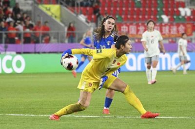 U20女足门将刘晨哽咽：走到点球已经很棒了，进步空间还有很大