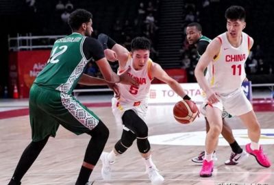 中国男篮险胜闯进四强，赛后3个好消息和2个坏消息，夺冠困难大