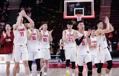 亚运会半决赛！中国男篮VS日本男篮，时间敲定，继续9人作战，庞峥麟迎来考验，球队下重要任务