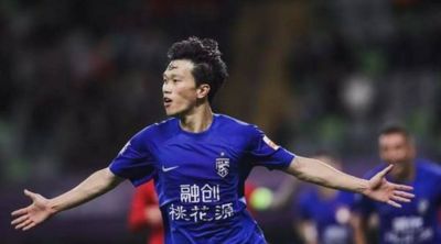 武汉三镇读秒绝平仍陷倒数第一！洋帅75分钟后丢分超五成，邓卓翔救火效率更高为何仍未换帅