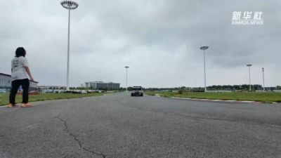 吉林大学发布六辆自研赛车 献礼建校八十周年