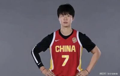 中国女篮重大调整，宫鲁鸣不留情面淘汰嫡系，小李梦重磅加入