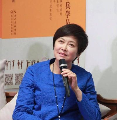 敬一丹追悼会正式举行！ 众多大咖现身送别，李修平戴黑色口罩，明显哭过