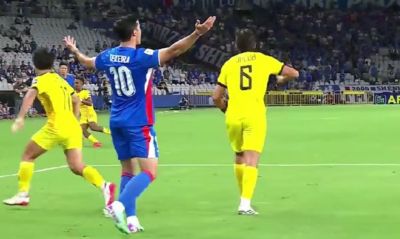 1-1！亚冠竟然没有VAR，申花遭遇“误判”，球迷：被裁判毁掉比赛