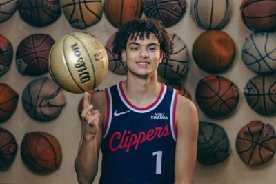 19岁新秀还没打过一场NBA,快船却把未来押在他身上