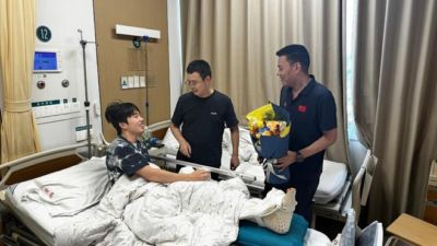 铜梁区体育局派人赴京看望李镇全，转达领导关心与问候
