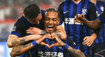 中超：今晚19:35 CCTV5直播！三镇再输就真没了，球迷横幅扎心：想去中甲早点放弃