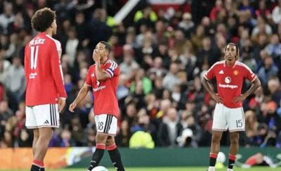 2-3，7-2！曼联2-0被50年耻辱纪录砸脸，巴萨拉菲戴帽轰出六连胜