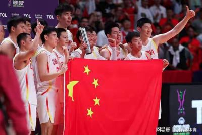 中国男篮决战日本队，突收两大坏消息，小日子不讲武德，要小心