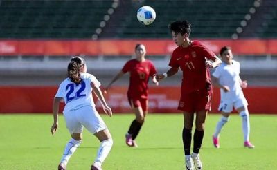 中国女足亚运会大爆冷！王霜替补、门将脱手，教练轮换惹大祸？