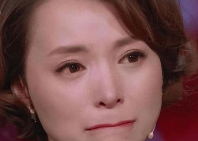 人在家中坐 祸从天上来！52岁董卿再迎噩耗，这次网友观点出奇一