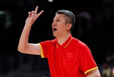央视临时调整直播!中国男篮vs日本被移出CCTV5,中超补赛却上位,排播优先级让人看不懂