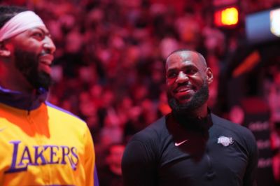 名记：勇士也一度对老詹有吸引力 但前提是引进像浓眉那样的球星