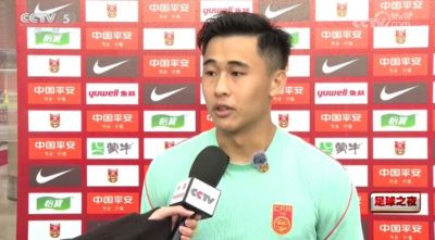 戴伟浚：大家吃晚饭时一起观看U23国足比赛，超龄球员展现担当