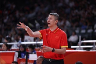 郭士强再惹争议:不给自己打分 也不给球员打分 我们都很努力