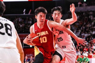 中国男篮惨败！媒体人热议：比国足输越南更离谱，郭士强下课吧