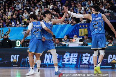 北京男篮前往四川雅安备战热身赛 周琦/赵睿/曾凡博因伤没有随队