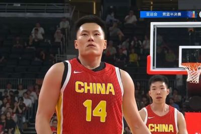 廖三宁低迷无缘决赛，李弘权空砍13篮板，胡金秋被压制