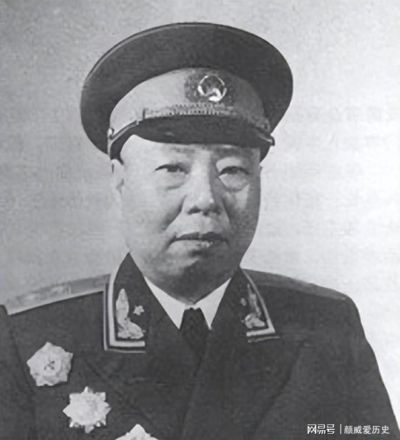 他曾任红四方面军和129师参谋长,为何1955年军衔仅为中将?