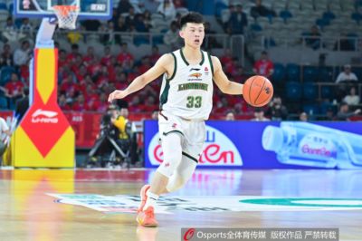 媒体人：山东仍然在追求王岚嵚 他们给同曦的报价来到3000万左右