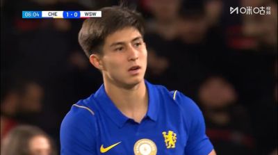 切尔西1-0领先！17岁哈萨克斯坦小将萨特帕耶夫单刀爆射破网
