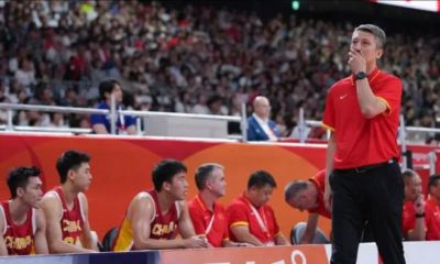 软如面条！男篮2米21大个子半场0板全场0分，球迷：凭什么不带周琦？