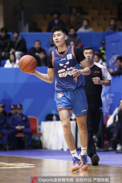 媒体人：辽宁男篮付出了一千万左右的现金得到段睿骐的签约权