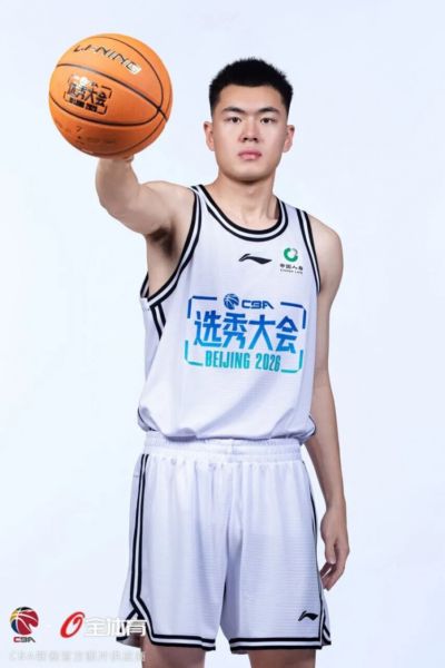 欢迎单泽宇、余秋阳加入深圳新世纪大家庭