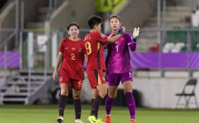 U20中国女足在强敌环伺的小组中脱颖而出，黑马故事不断涌现