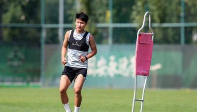 跑了一万两千九的18岁小孩，国安左路只剩他了，众将加练，韩佳奇林良铭有球训练，踢5场