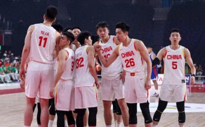 这场比赛不仅关系决赛！中国男篮重遇日本，12年旧怨与今夏新仇一并了结