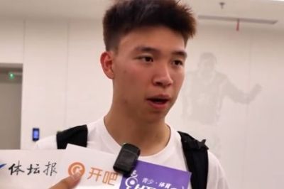 王钰栋：目标是先给球队拿个冠军，跟米特里策学了很多