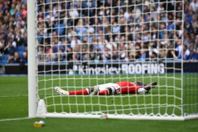全面处于劣势!阿森纳半场射门3-8,射正1-3,比分0-2落后布莱顿