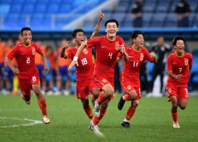 佛得角都活明白了，唯独中国足球的舆论还在装睡