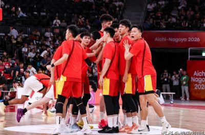 中国男篮惨败一夜后，曝周琦强烈希望征战亚运会！郭士强难辞其咎