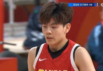 冲击三连冠首战告捷！中国女篮111-46大胜泰国：杨舒予得分最高，王牌被雪藏，淘汰赛对手虎视眈眈