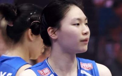 女排2小将亚运会完成蜕变！王奥芊高效+拦网输出，张籽萱盘活全队