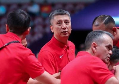中国男篮输日本仅1天，日媒发文锐评，没有嘲讽，却更让人扎心