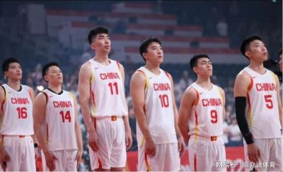 中国男篮决战伊朗队，首发阵容大调整，混子球员被踢掉，铜牌稳了