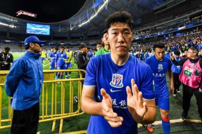 U23国足太拼了！朱辰杰抽筋，胡荷韬血流满面，毛伟杰用脸挡球