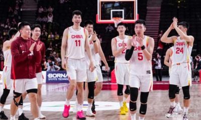 一针见血！CBA名嘴直指男篮最大问题，长期集训让球员筋疲力尽