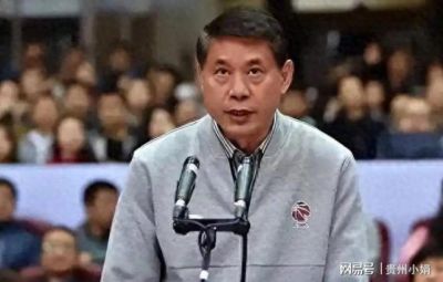 先毁掉王治郅、再耗干姚明，他凭一己之力让中国篮球倒退了20年？
