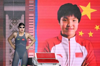 韩媒：中国13岁初二游泳天才太惊人，200米蝶泳预赛压倒性第一