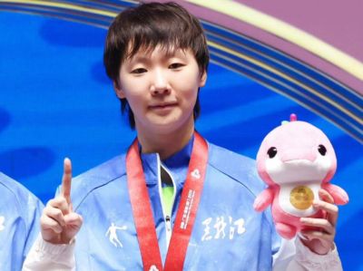 仅21天？王曼昱为何丢掉女单第1？孙颖莎重返第1，王励勤不该犯错