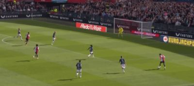 半场：费耶诺德3-0乌德勒支，阿尼斯-穆萨一条龙双响